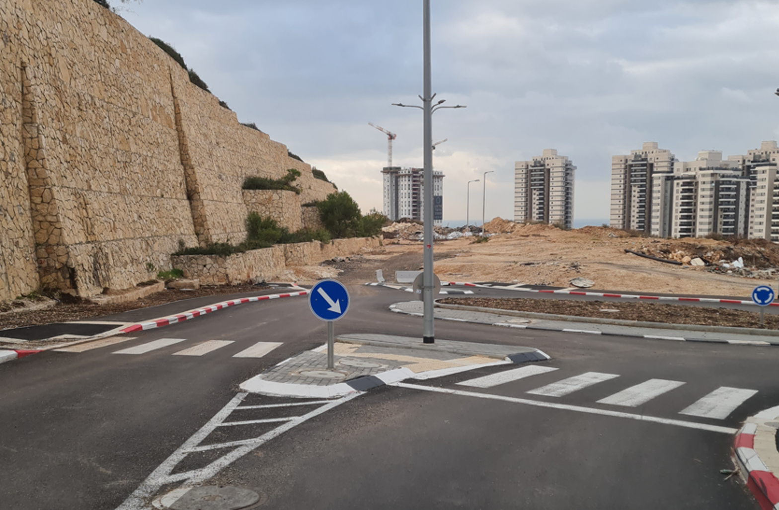 רחוב אלמוג מבט מכיכר שונית